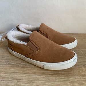 Toddler slip on sneakers